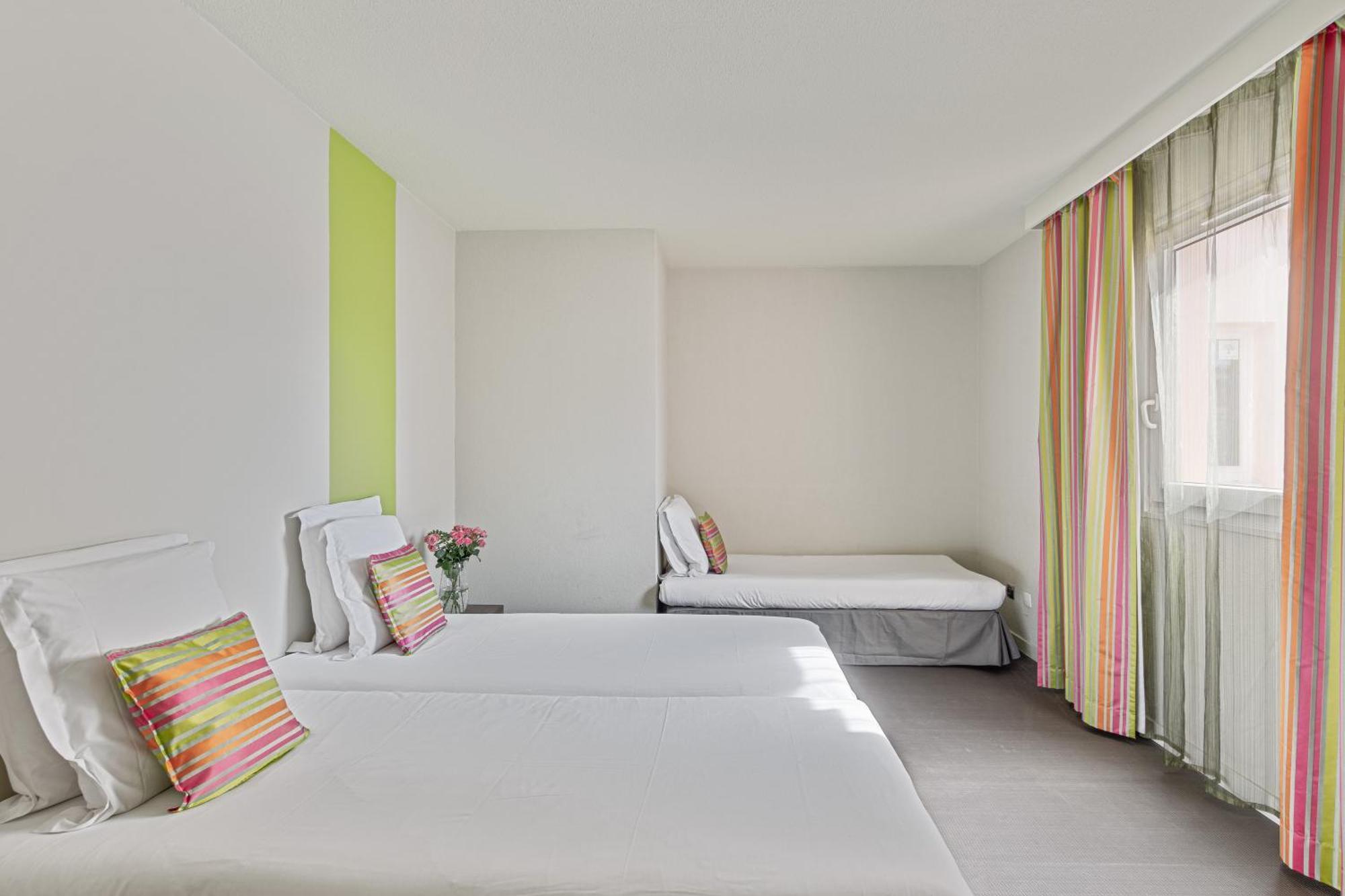 Hotel Provence ドラギニャン エクステリア 写真