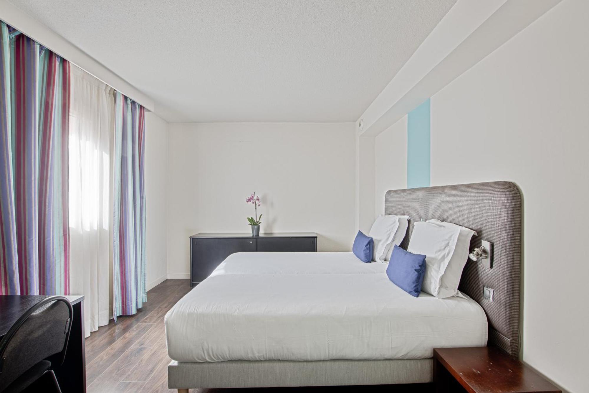 Hotel Provence ドラギニャン エクステリア 写真