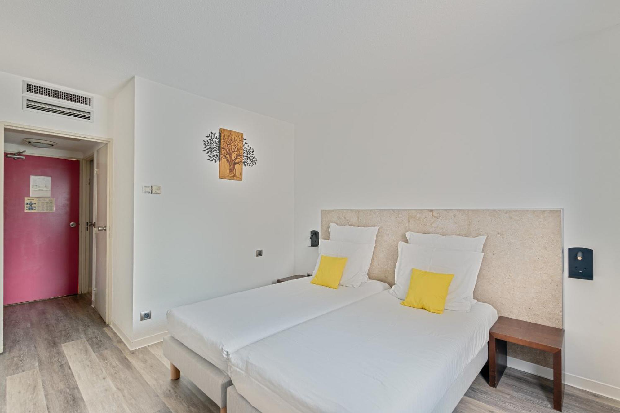 Hotel Provence ドラギニャン エクステリア 写真
