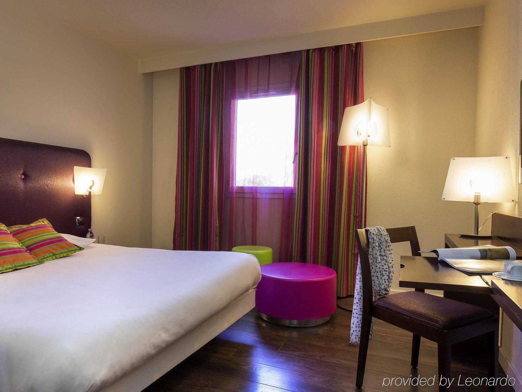 Hotel Provence ドラギニャン エクステリア 写真