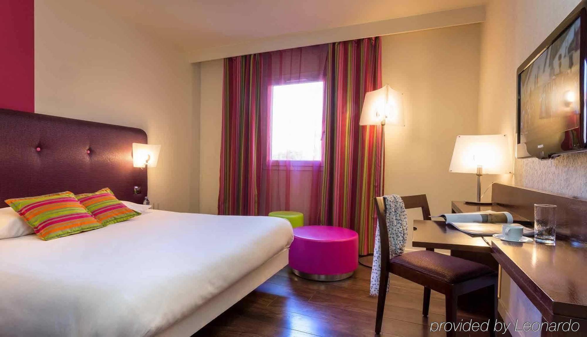 Hotel Provence ドラギニャン エクステリア 写真