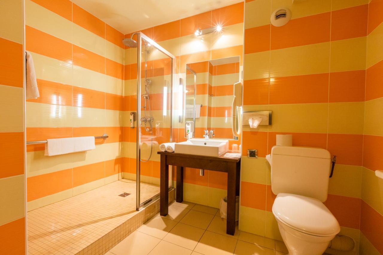 Hotel Provence ドラギニャン エクステリア 写真